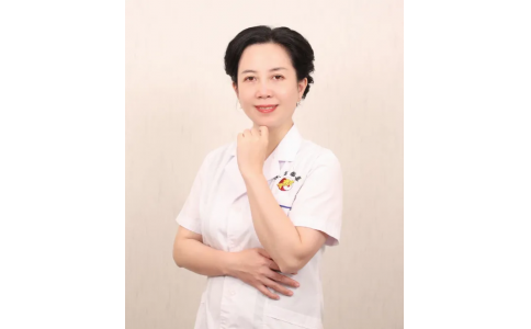 謝雪姣：以學(xué)術(shù)鉆研為筆，書寫岐黃新章，為患者點亮生命之光！